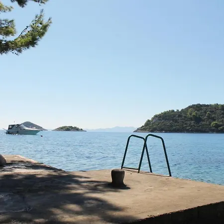 Apartman Panoramic - Two Bedroom With Terrace And Sea View Blato